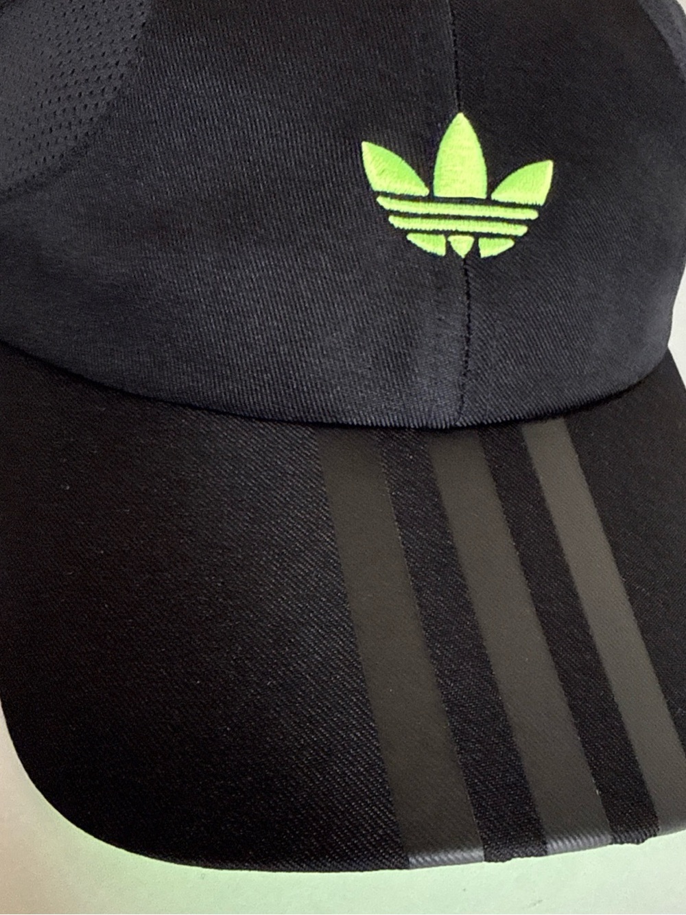 adidas Black Kids Cap with Neon Green Trefoil - Picture 5 of 7